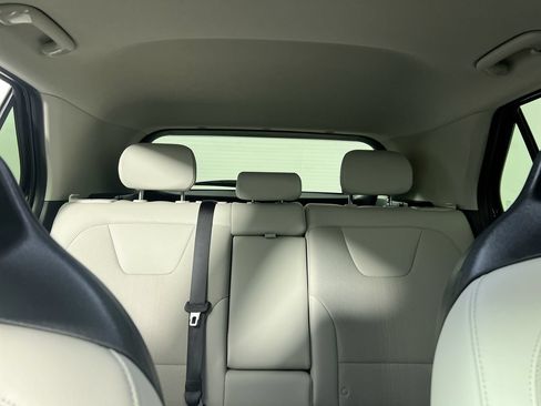 Certified 2025 Kia Niro EX Touring FWD image 32