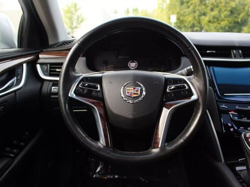 Used 2014 Cadillac XTS Luxury image 14