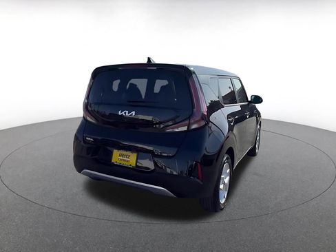 Used 2025 Kia Soul LX w/ LX Technology Package image 14