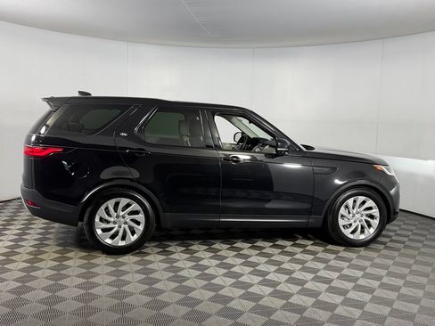 Used 2025 Land Rover Discovery S AWD/4WD image 7