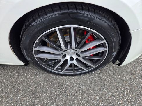 Used 2015 Maserati Ghibli S Q4 image 12