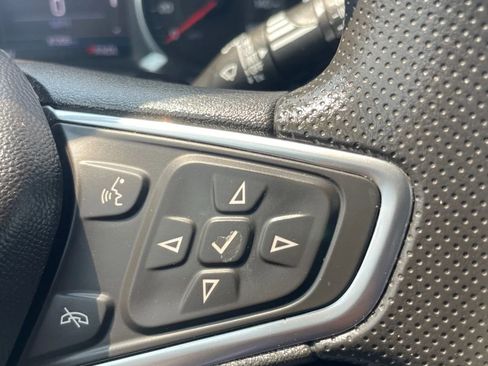 Used 2022 Chevrolet Equinox LT AWD/4WD image 24
