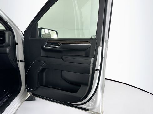 Used 2024 GMC Sierra 1500 Elevation image 30