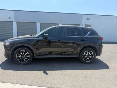Used 2018 MAZDA CX-5 Touring FWD image 3