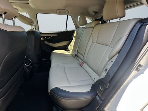 Used 2023 Subaru Outback Limited AWD/4WD image 13
