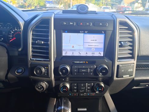 Used 2018 Ford F150 Raptor w/ Equipment Group 802A Luxury image 27