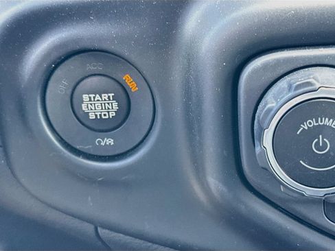 Used 2023 Jeep Wrangler Unlimited w/ Cold Weather Group AWD/4WD image 18