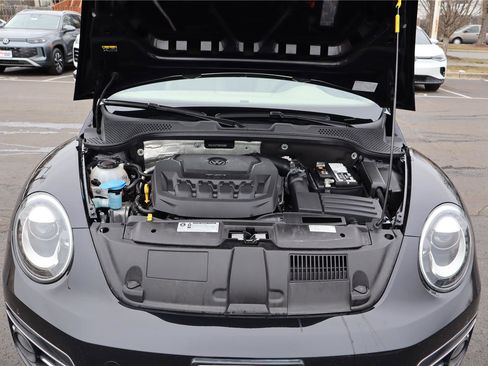 Used 2019 Volkswagen Beetle 2.0T SE w/ SE Premium Package image 10