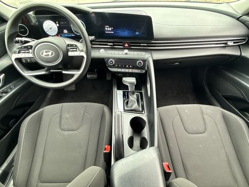 Used 2024 Hyundai Elantra SEL FWD image 16