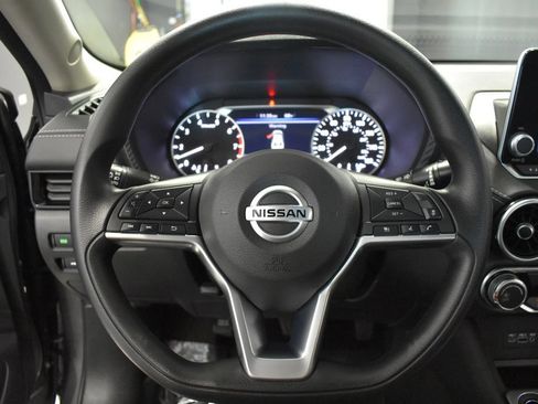 Certified 2023 Nissan Sentra SV FWD image 24