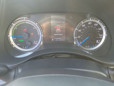 Used 2022 Toyota Highlander LE image 28