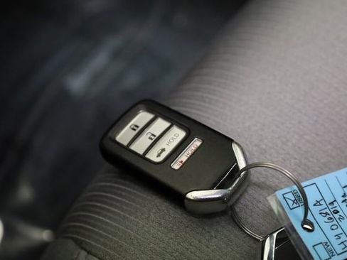 Used 2019 Honda Accord LX image 25