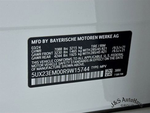 Used 2024 BMW X7 xDrive40i w/ M Sport Package image 40