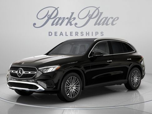 Used 2026 Mercedes-Benz GLC 300 image 1
