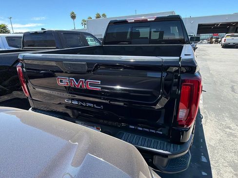 Used 2019 GMC Sierra 1500 Denali w/ Denali Carbonpro Edition AWD/4WD image 6
