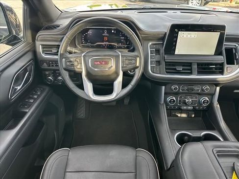 Certified 2023 GMC Yukon SLT w/ SLT Luxury Package image 15