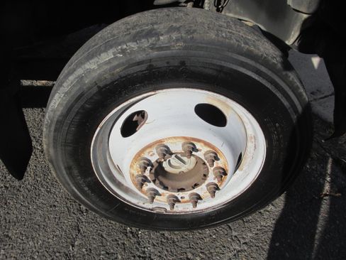 Used 2017 Ford F550 4x4 Regular Cab Super Duty image 13