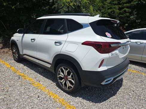 Used 2023 Kia Seltos SX AWD/4WD image 5