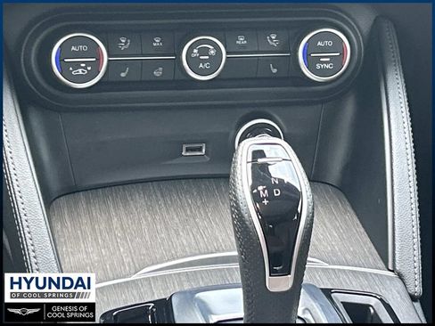 Used 2023 Alfa Romeo Stelvio Ti AWD/4WD image 30