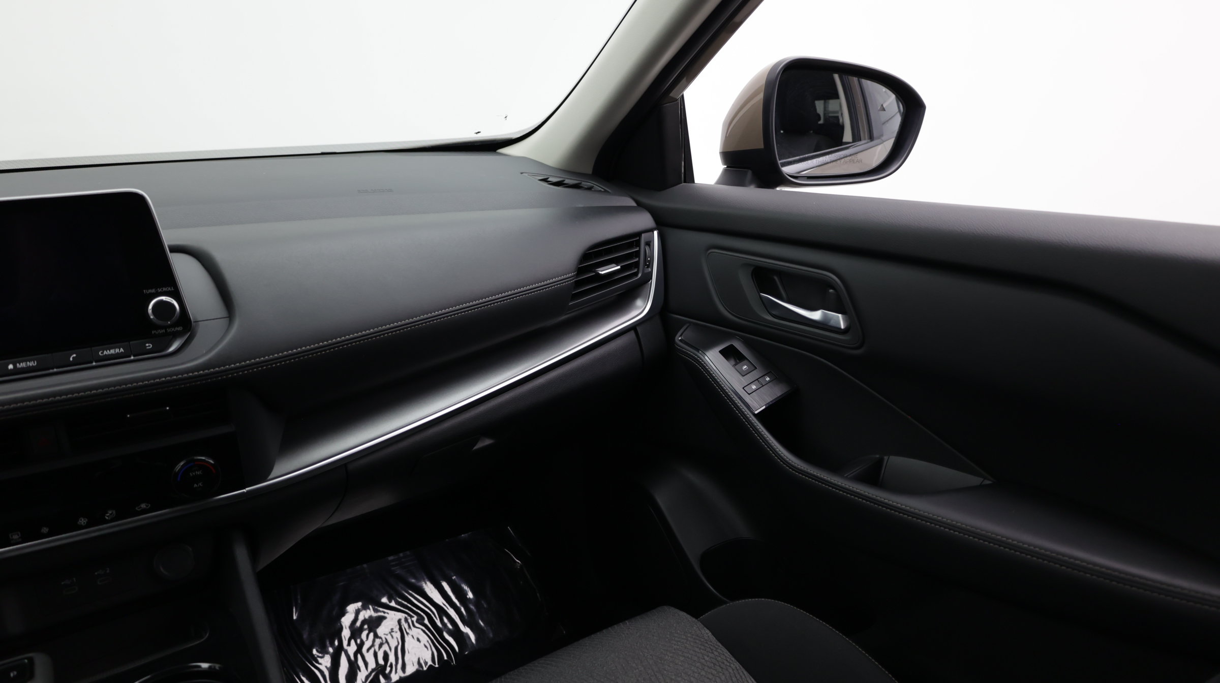 Used 2025 Nissan Rogue SV AWD/4WD image 39