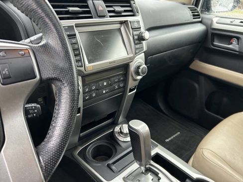 Used 2010 Toyota 4Runner Limited image 7
