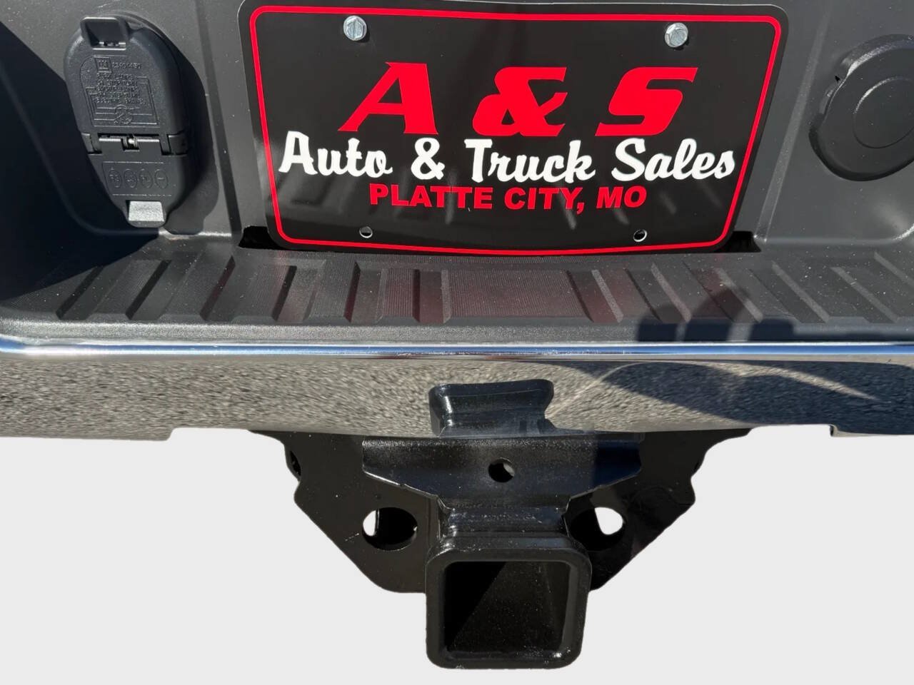 Used 2018 Chevrolet Silverado 2500 W/T AWD/4WD image 17