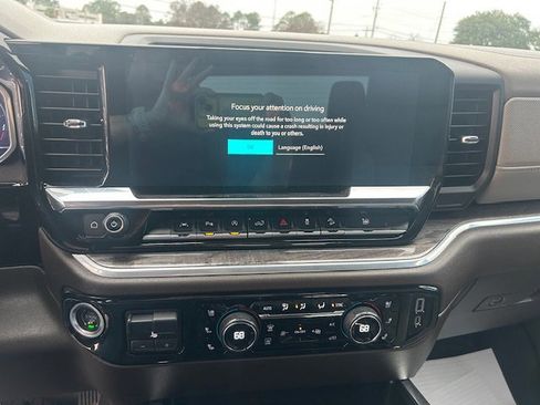 Used 2023 Chevrolet Silverado 1500 LTZ image 16