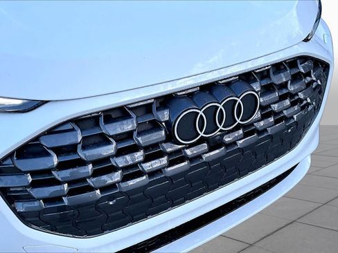Used 2025 Audi Q5 Prestige AWD/4WD image 32