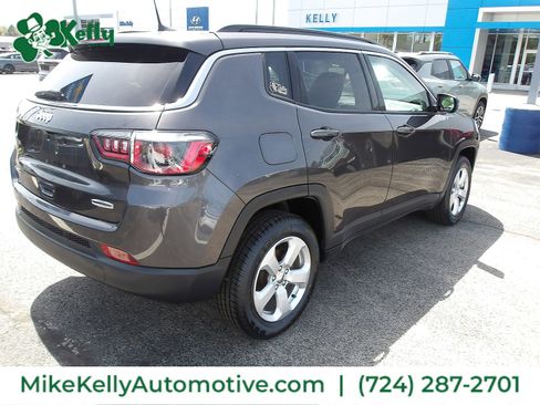 Used 2020 Jeep Compass Latitude w/ Cold Weather Group AWD/4WD image 7