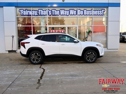 New 2026 Chevrolet Trax LT w/ LT Convenience Package image 1