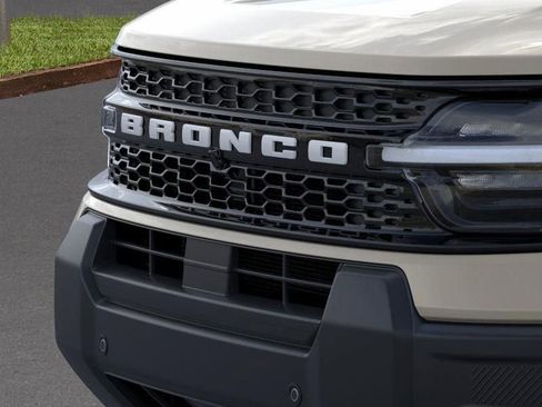 New 2025 Ford Bronco Sport Outer Banks w/ Outer Banks Tech Package+ image 17