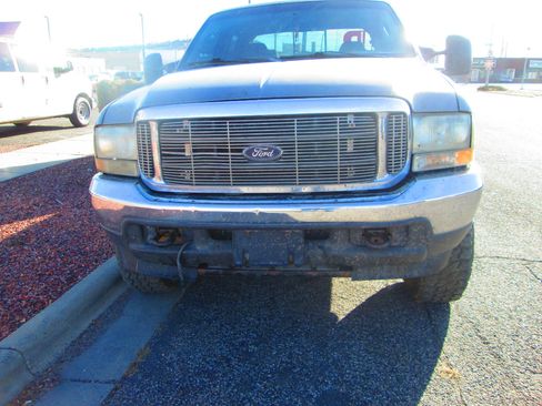 Used 2004 Ford F250 XLT image 3