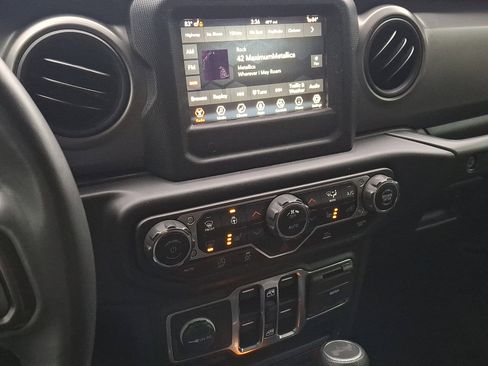 Certified 2023 Jeep Wrangler Unlimited Sport image 17