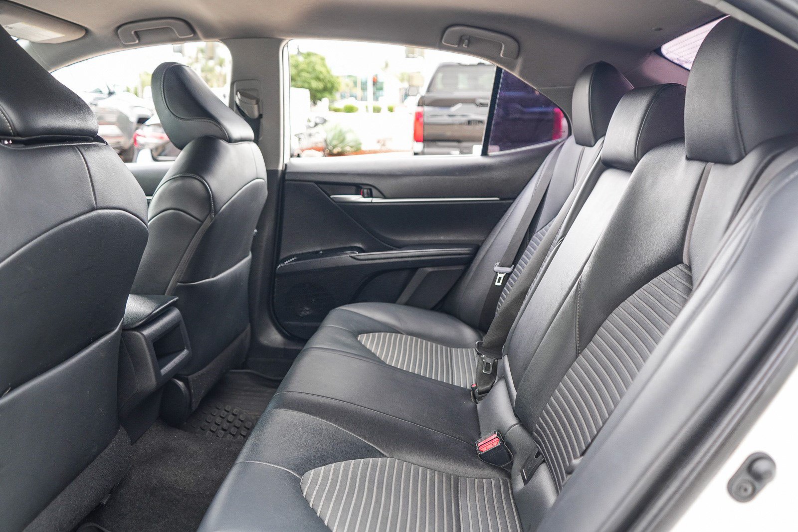 Certified 2020 Toyota Camry SE FWD image 19