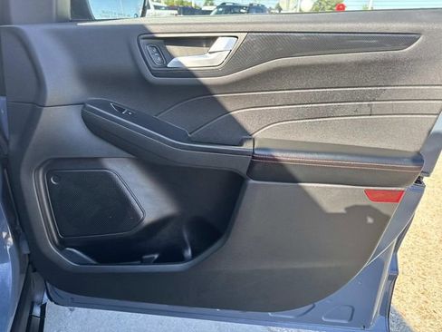 Used 2023 Ford Escape ST-Line image 10