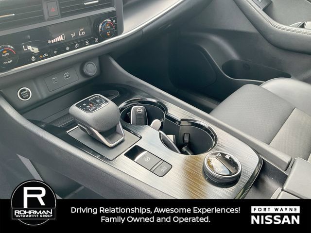 Certified 2023 Nissan Rogue SV w/ SV Premium B Package AWD/4WD image 29