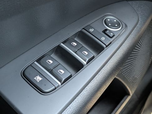 Used 2022 Kia Forte LXS w/ LXS Technology Package FWD image 20
