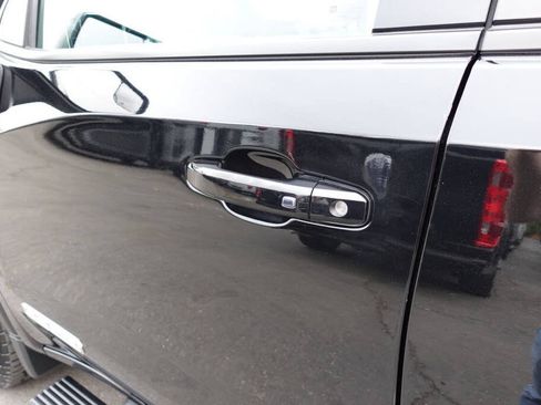 Used 2024 GMC Sierra 1500 Elevation AWD/4WD image 12