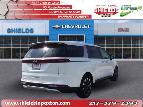 Used 2024 Kia Carnival EX FWD image 5