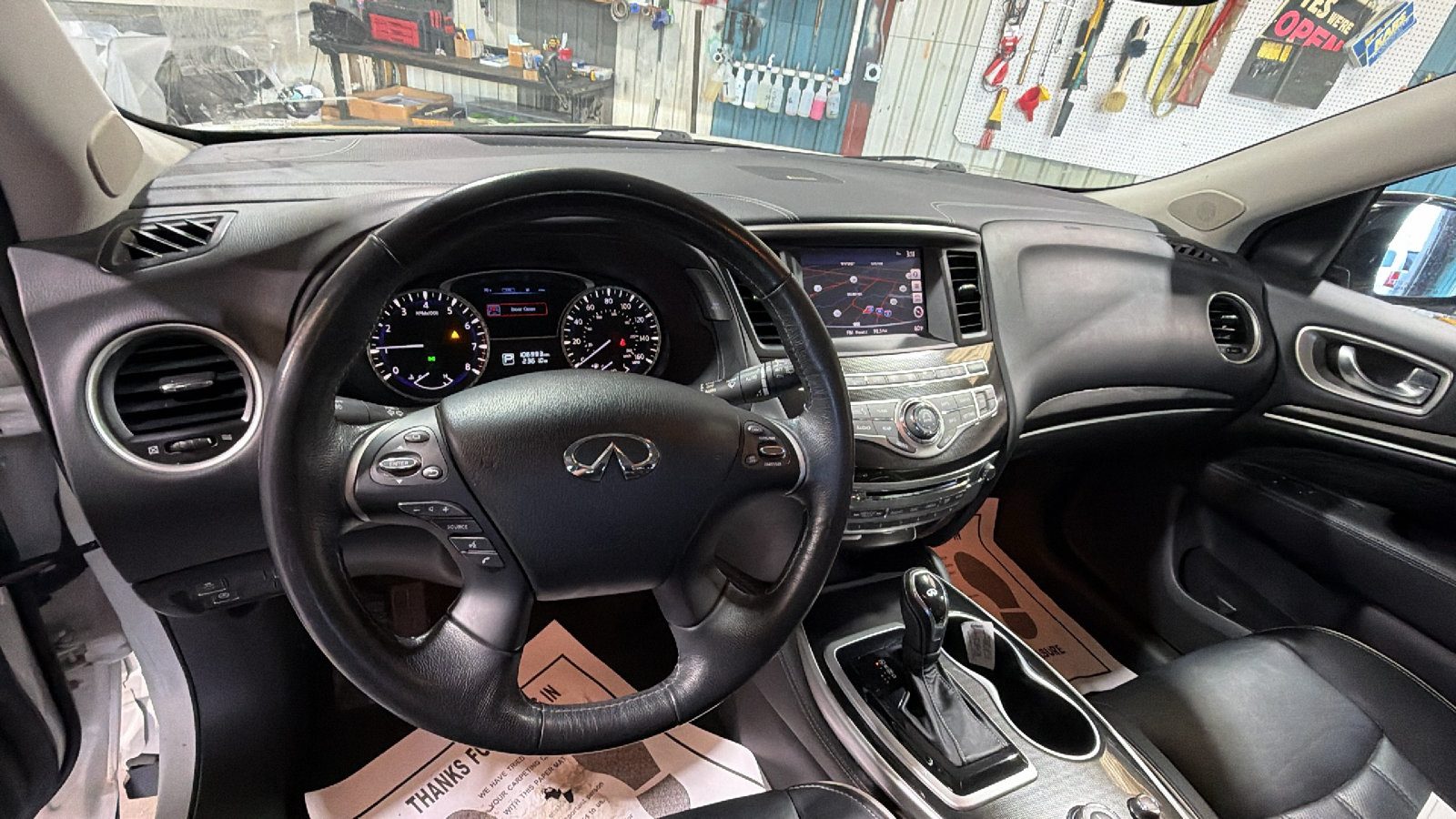 Used 2017 INFINITI QX60 Luxe w/ Premium Plus Package AWD/4WD image 14