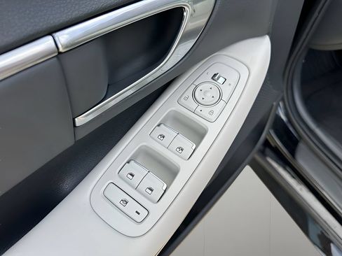 Used 2023 Hyundai Sonata SEL w/ Convenience Package FWD image 10