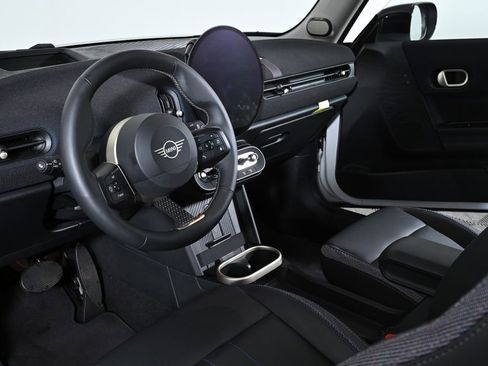 Used 2025 MINI Cooper S image 11