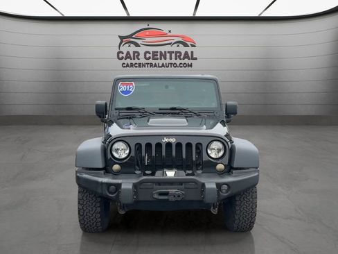 Used 2012 Jeep Wrangler Unlimited Rubicon AWD/4WD image 8