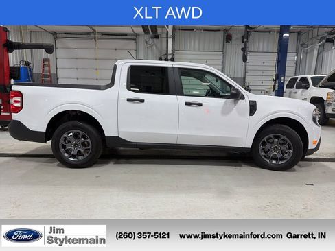 Used 2025 Ford Maverick XLT w/ 4K Tow Package AWD/4WD image 12