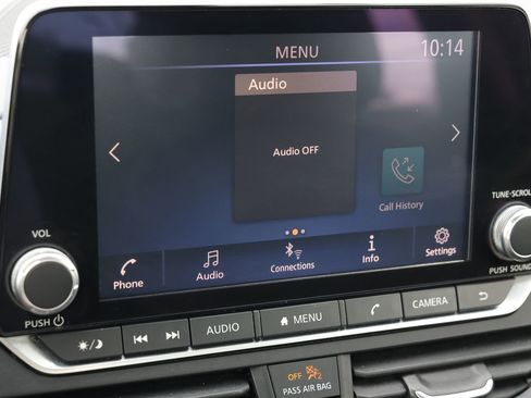 Used 2024 Nissan Altima 2.5 SV FWD image 19