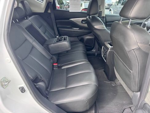 Used 2018 Nissan Murano Platinum w/ Cargo Package FWD image 28