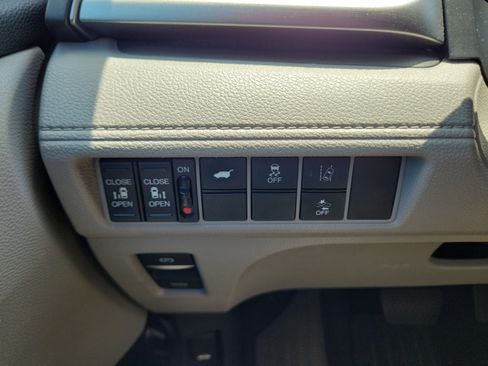 Used 2019 Honda Odyssey EX-L image 28
