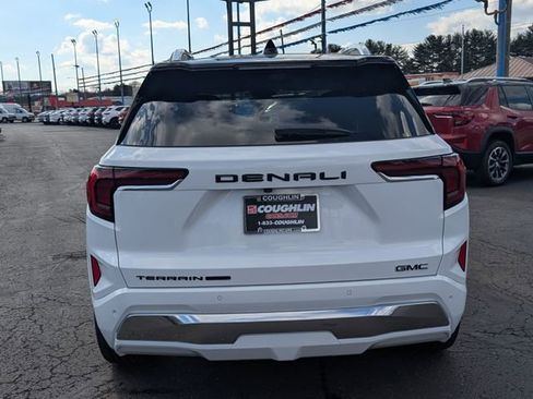 New 2026 GMC Terrain Denali w/ LPO, Black Badging Package AWD/4WD image 6