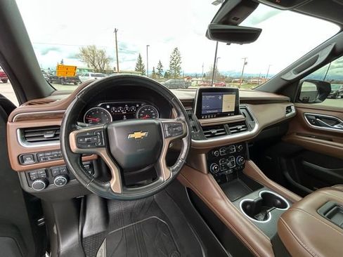 Used 2021 Chevrolet Tahoe High Country w/ Premium Package AWD/4WD image 25