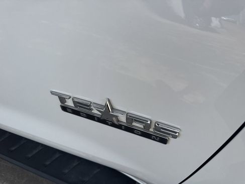 Used 2020 Chevrolet Silverado 1500 LT w/ Texas Edition image 4